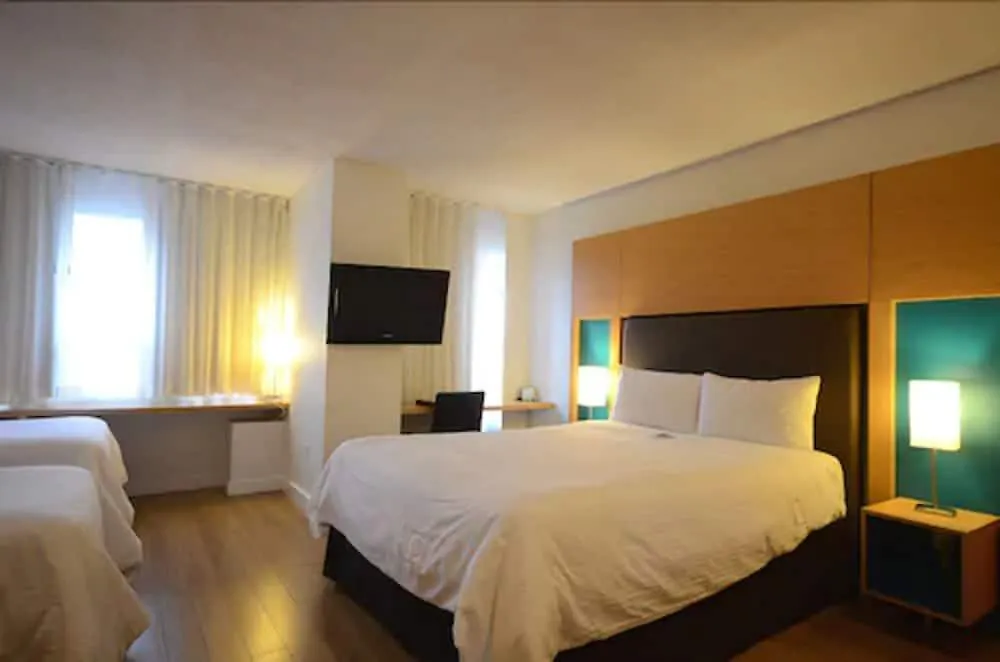 Bond Place Hotel Toronto