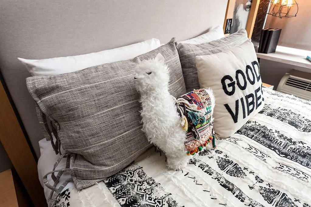 Bond Place Hotel Toronto 3*,